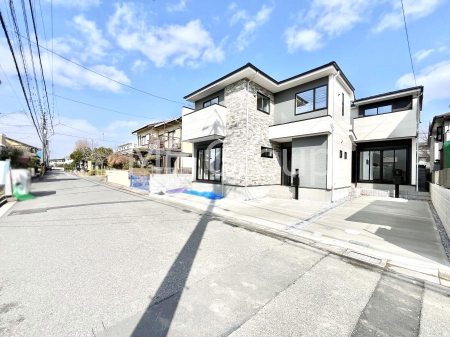 ���n�O�ώʐ^�@�O�ρ`Exterior�`�@�O�ʓ��H�F�� 5.9m �����@�O�ʓ��H�͊ՐÂȏZ��n���͂���Ԓʂ�̏��Ȃ����H�B���Ԃ̏o��������炭�炭�ł��I���s���_�E���n���w�̂���]�́A���C�y�ɂ��₢���킹���������I