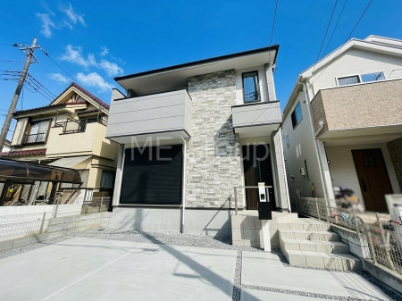 ���n�O�ώʐ^�@�O�ρ`Exterior�`�@���X�����Ȃ���A�咣���߂����ǂ����]�T������������V���[�v�ȃt�H�����ŘȂޓ@��́A���V�̋�ƏƂ炵���킹�鎖�ŁA�{������ׂ������`�̎p�������Ă���܂��B