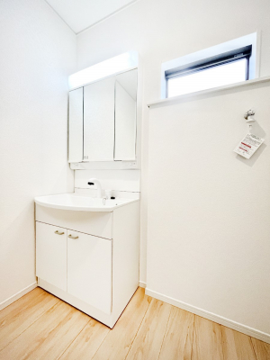 ���̑��@��Ƃ�̐��ʃX�y�[�X�Œ��̐g�x�x�����N���N