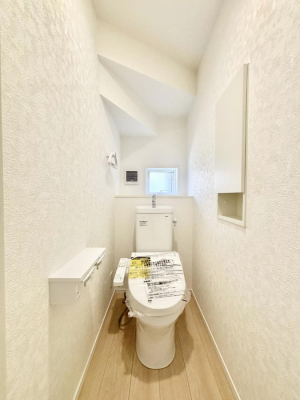 �g�C���@�������P�������`Toilet�`�@�������̂��鐅����g�C���̓E�H�V�����b�g�t���ł����g�C���͖����g�킴��𓾂Ȃ����́B����������ۂ������ł��ˁB�g�C����2��������̂Œ��̍��G���ɕ֗��ł��I