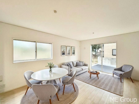 ���r���O�@���Ƒ��̓��₩�Șb�����ŕ�܂�閾�邢���r���O  ���Ƌ��CG�ł�