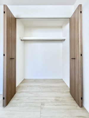 ���[�@�m���̃N���[�[�b�g�B���s��������̂Ō���̈ߗނ�����������܂�܂��B