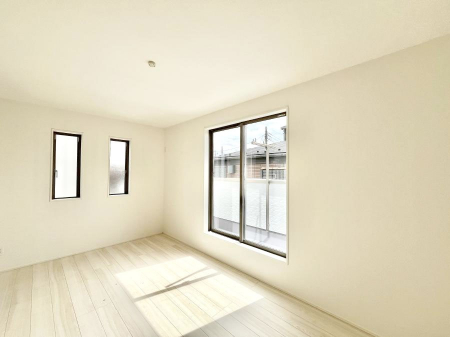 ���̑����ρ@�������Q�������`Bed Room�`  �u��������������l�v�Ƃ��v�w�ł�����肭�낰��WIC�t���̐Q���B�����̉Ǝ��₨�d���ɔ�ꂽ���̓t�J�t�J�̃x�b�g�Ŗ�����Ă��������B���K�ȍL����������