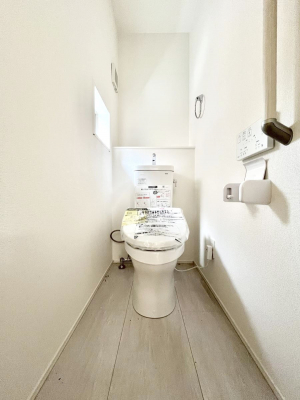 �g�C���@�������Q�������`Toilet�`�@�������̂��鐅����g�C���̓E�H�V�����b�g�t���ł����g�C���͖����g�킴��𓾂Ȃ����́B����������ۂ������ł��ˁB�g�C����2��������̂Œ��̍��G���ɕ֗��ł��I