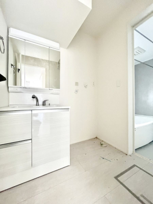 ���̑��@�������̂�����K��Ԃł��B�����̐g�x�x���C�����ǂ����g�������܂��B 