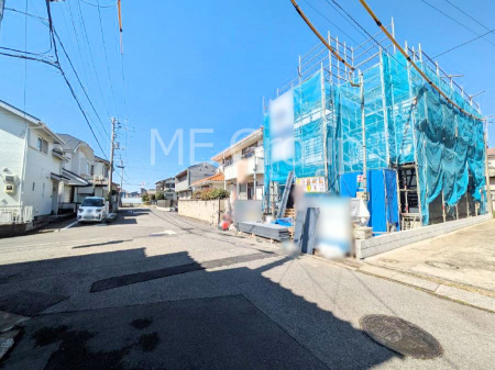 ���n�O�ώʐ^�@�O�ρ`Exterior�`�@�O�ʓ��H�͊ՐÂȏZ��n���͂���Ԓʂ�̏��Ȃ����H�B���Ԃ̏o��������炭�炭�ł��I���s���_�E���n���w�̂���]�́A���C�y�ɂ��₢���킹���������I