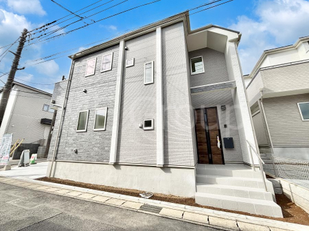 ���n�O�ώʐ^�@�O�ρ�C�������`Exterior�`�@���ԏ�Q��u���܂��I(�Ԏ�ɂ��)���]�Ԓu����╨�u��Ƃ��āA���q�l�̗V�ԃX�y�[�X�Ƃ��āA��Ƃ肠��~�n�����炱���\�ȑ��p�r�ɂ����p����������X�y�[�X�ł��B