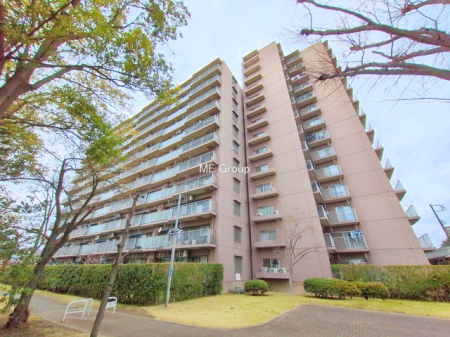 ���n�O�ώʐ^�@�O�ρ`Exterior�`�@���ӂɂ͊w�Z�┃���{�݂����萶���A�q��ĂɓK���������L�����Ă��܂��I�u�i�Z�n�v�Ƃ��āA�����̂����w�����ł͂Ȃ��A���ӂ̊���ʊw�ł���w�Z�ɂ��Ă������k���������I