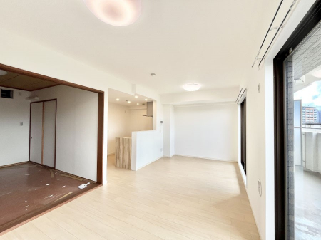 ���r���O�@�Ƒ��ꏏ�ɂ��H�����y���݂����Ȃ�L�X���r���O�_�C�j���O