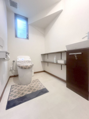 �g�C���@�����`Toilet�`�@�������̂��鐅����g�C���̓E�H�V�����b�g�t������􂢊�E���[�I������܂��B�̌������薾�邭�A���K��ԂƂȂ��Ă���܂��������g���ꏊ�����炱���̔z���ł��I