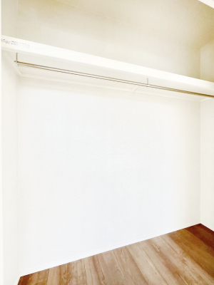 ���[�@������B�����������Ղ�̎��[�X�y�[�X�ŉ��K�ɕ�点���� 