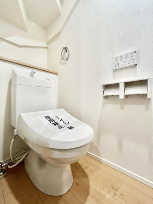 �g�C���@�����`Toilet�`�@�Y��E�X�b�L���E���K�ȃE�H�V�����b�g�t�g�C���ł��낰���Ԃł��B�g�C���͖����g�킴��𓾂Ȃ����́B����������ۂ������ł��ˁB�g�C����2��������̂Œ��̍��G���ɕ֗��ł��I