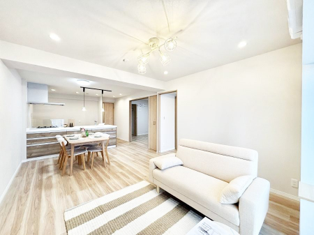 ���r���O�@���K���Ƃ�Ƃ���f�U�C���������r���O�B