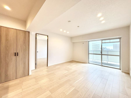 ���̑����ρ@�傫�ȑ����炽���Ղ�̗z���ƕ����������郊�r���O  