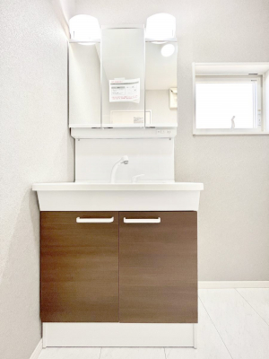 ���ʑ�E���ʏ��@���[�͂Ƌ@�\���ɗD�ꂽ���ʉ��ϑ�