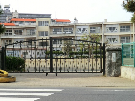 ���ӊ��@���w�Z 880m ��t�s���@�����w�Z