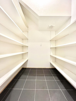 ���̑����ρ@�V���[�Y�C���N���[�N�t���I�J���x�r�[�J�[���u���܂��B   