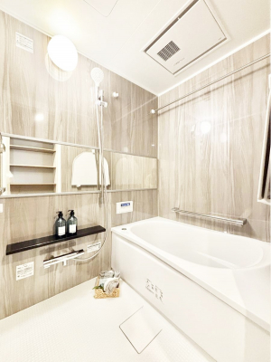 �����@����̔�������Ă���閾�邢�������̂���o�X���[��