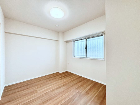 �Q���@�g���₷���`�Ńx�b�g��Ƌ�̒u�����ɂ����邱�Ƃ�����܂���B   