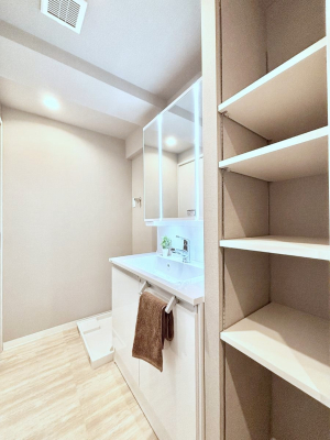 ���̑����ρ@�֗��ȃ��l���ɂŁA�X�b�L�������g���₷�����ʎ���  