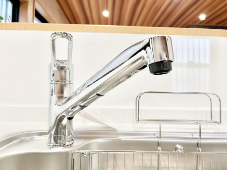 ���̑����ρ@�����␅�̗ʂ�1�̃��o�[�Œ��߂ł���V���O�����o�[����