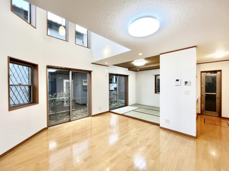 ���̑����ρ@�������ŊJ���������o���鐁�����̂���_�C�j���O