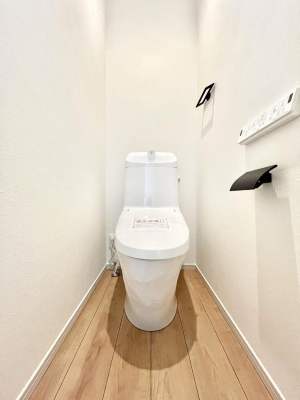 �g�C���@�g�C����1�K��2�K���ꂼ��ɔz�u����Ă��ĂƂĂ��֗��ł��B 