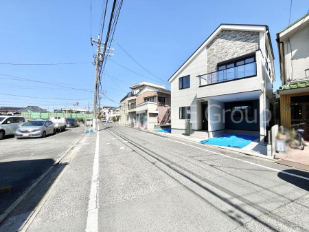 ���n�O�ώʐ^�@�O�ʓ��H�͂�����Ɛ�������Ă��܂�  