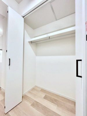 ���̑����ρ@�L�����[�B�|�������G�߂̏��������[���邱�Ƃ��ł��܂��B