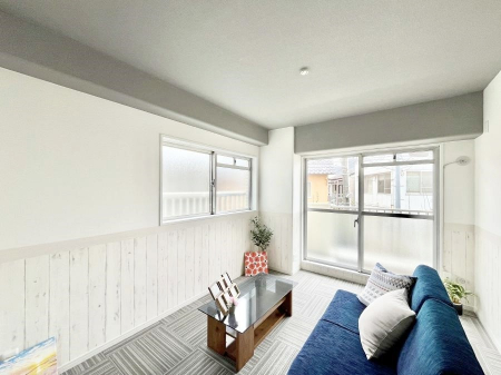 ���̑����ρ@�o���R�j�[���J�������v���X���Ă����m��