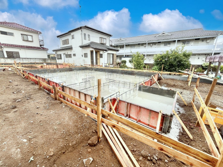 ���n�O�ώʐ^�@�O�ρ�B�������`Exterior�`�@�w�߂̗��֐��ƖL���Ȏ��R�����󂷂�Z���̂��ƁA�ʂ�L���ȉ��K�ȕ�炵�́A�Ƒ����Ί�ɂ��Ă��ꂻ���ł��B���X�̎��Ԃ����S�n�悢���̂ɂȂ�܂��B  