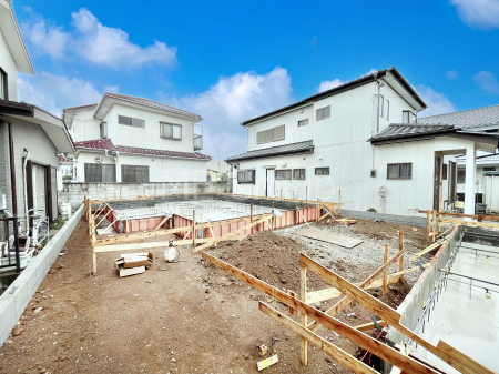 ���n�O�ώʐ^�@�O�ρ�A�������`Exterior�`�@��ˌ��Ă̑傫�ȃ����b�g�́A�����B�́u�y�n�v���u���R�Ɂv�g���鎖�ł��B�K�[�f�j���O��c�h�x�C�Ԃ�o�C�N�̎�ȂǗl�X�ȗp�r�ŗ��p�ł��܂��B  