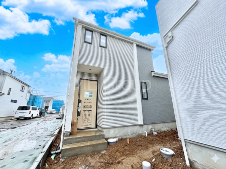 ���n�O�ώʐ^�@�������ꂽ�O�ρA�㎿�ȏZ��Ԃ��L���鎺���͉i�����S���ĉ߂�����Z���ł��B 