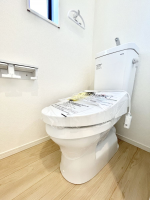 �g�C���@�g�C����1�K��2�K���ꂼ��ɔz�u����Ă��ĂƂĂ��֗��ł��B 