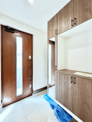 ���ց@�������Q�������`Entrance�`�@���ʔ��~���[�t�Ȃ̂ŁA���o�����O�̐g�����Ȃ݃`�F�b�N�Ɂ����ւ͂��q�l�����o�}�������ԍŏ��̏ꏊ�A�A���Ă��鎞�ɓ���ŏ��̏ꏊ�B����ȏꏊ�����炱���A���ǂ���ԂɁ�