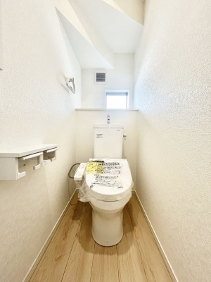 �g�C���@�������Q�������`Toilet�`�@�Y��E�X�b�L���E���K�ȃE�H�V�����b�g�t�g�C���ł��낰���Ԃł��B�̌������薾�邭�A���K��ԂƂȂ��Ă���܂��������g���ꏊ�����炱���̔z���ł��I