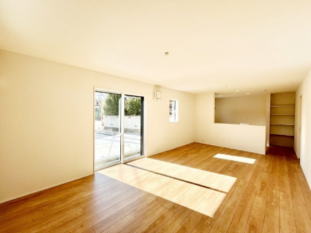 ���̑����ρ@�Ƒ������R�ƏW�܂�e���̃X�y�[�X�ɂȂ肻��