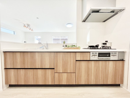 �L�b�`���@�������������I�ɁA�y�����I�V�X�e���L�b�`��