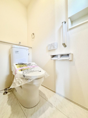 �g�C���@�����`Toilet�`�@�Y��E�X�b�L���E���K�ȃE�H�V�����b�g�t�g�C���ł��낰���Ԃł��B�g�C���͖����g�킴��𓾂Ȃ����́B����������ۂ������ł��ˁB�g�C����2��������̂Œ��̍��G���ɕ֗��ł��I