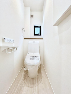 �g�C���@�������Q�������`Toilet�`�@�������̂��鐅����g�C���̓E�H�V�����b�g�t���ł����g�C���͖����g�킴��𓾂Ȃ����́B����������ۂ������ł��ˁB�g�C����2��������̂Œ��̍��G���ɕ֗��ł��I