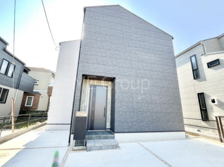 ���n�O�ώʐ^�@�O�ρ��Q�������`Exterior�`�@��ˌ��Ă̑傫�ȃ����b�g�́A�����B�́u�y�n�v���u���R�Ɂv�g���鎖�ł��B�K�[�f�j���O��c�h�x�C�Ԃ�o�C�N�̎�ȂǗl�X�ȗp�r�ŗ��p�ł��܂��B