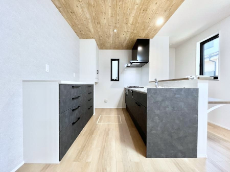 �L�b�`���@�������Q�������`Kitchen�`�@�L���Ďg���₷���L�b�`���Ȃ�Ƒ��ł�������ɗ�������������A��Еt������ԂȂ��ł����Ⴂ�܂�����[�������Ղ肠��̂ŁA������������Ɛ����Ȉ�ۂ�ۂĂ܂��B