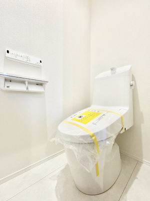 �g�C���@�����`Toilet�`�@�Y��E�X�b�L���E���K�ȃE�H�V�����b�g�t�g�C���ł��낰���Ԃł��B�g�C���͖����g�킴��𓾂Ȃ����́B����������ۂ������ł��ˁB�g�C����2��������̂Œ��̍��G���ɕ֗��ł��I