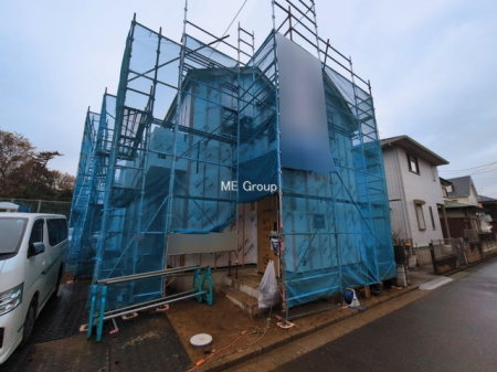 ���n�O�ώʐ^�@�`Exterior�`�@��s���œ���̃X���[���C�t���΂Ɉ͂܂ꂽ�y�n�͓s��̌�����Y���ꂻ���B�l�G��ʂ��Ď��R�ƐG�ꍇ����X�|�b�g�����ӂɂ͐��肾������I�Z�݂����Ȃ�ƁB��炵�������B