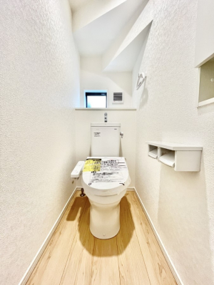�g�C���@�������P�������`Toilet�`�@�Y��E�X�b�L���E���K�ȃE�H�V�����b�g�t�g�C���ł��낰���Ԃł��B�̌������薾�邭�A���K��ԂƂȂ��Ă���܂��������g���ꏊ�����炱���̔z���ł��I