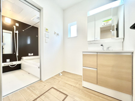 ���̑��@�������̂�����K��Ԃł��B�����̐g�x�x���C�����ǂ����g�������܂��B 