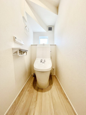 �g�C���@�����`Toilet�`�@�Y��E�X�b�L���E���K�ȃE�H�V�����b�g�t�g�C���ł��낰���Ԃł��B�g�C���͖����g�킴��𓾂Ȃ����́B����������ۂ������ł��ˁB�g�C����2��������̂Œ��̍��G���ɕ֗��ł��I