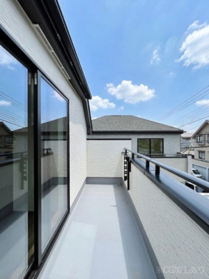 �o���R�j�[�@������C�������`Balcony�`  �傫�ȋ�Ɉ͂܂ꂽ�C�����̂����ƁB  �o���R�j�[��`�������ň��|�I�ȊJ�����ɕ�܂�܂��B  �o���R�j�[�͗z���������݂��z�c����󕨂��C�����悭�������Ƃ��ł��܂��B