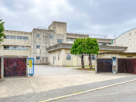 ���ӊ��@���w�Z 60m ���ˎs���L�̉ԏ��w�Z