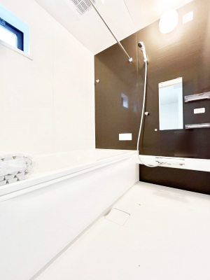 �����@����̔�������Ă���閾�邢�������̂���o�X���[��